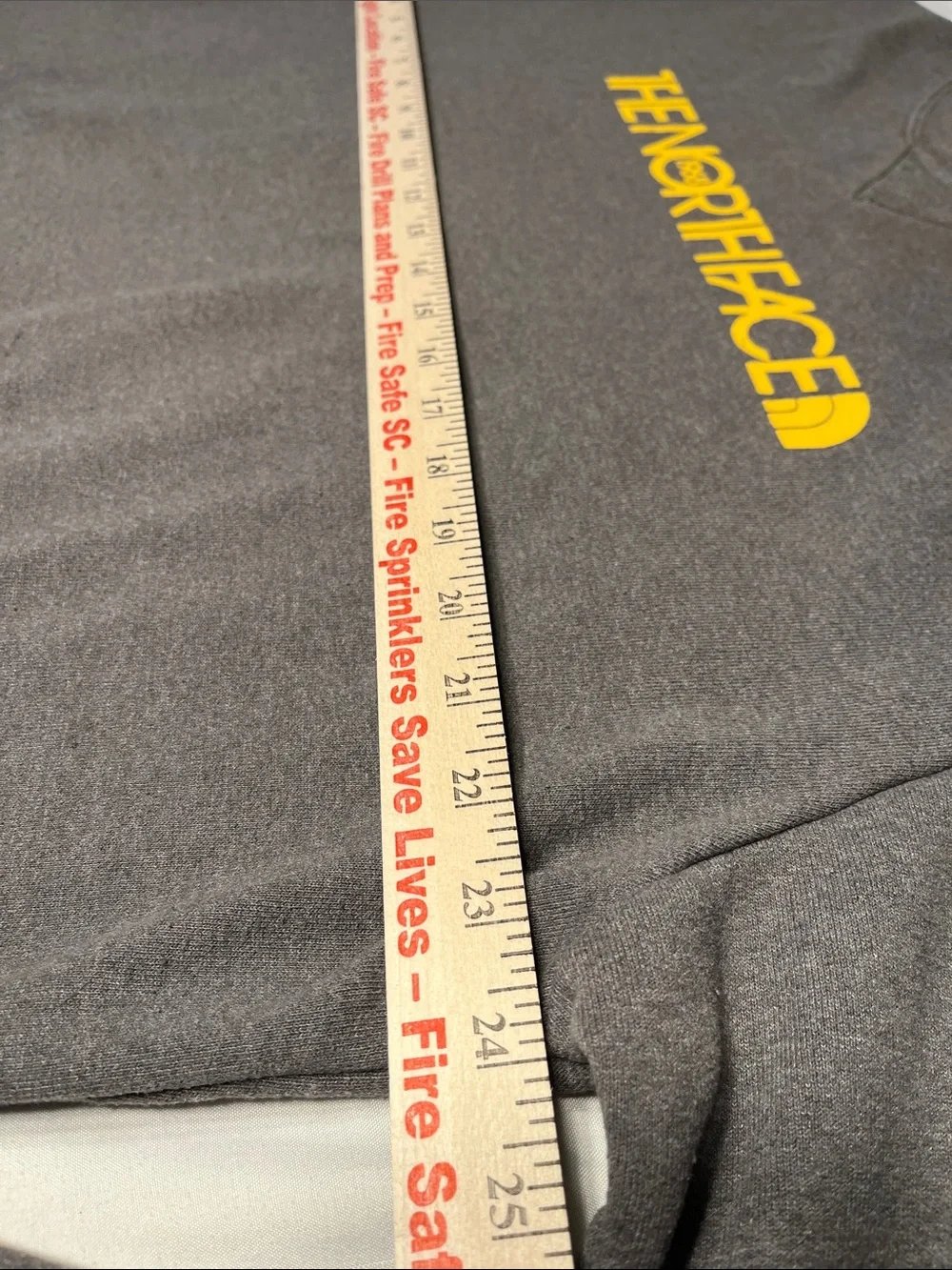 The North Face Mens Large Gray Crewneck Sweatshirt Yellow Logo‎ Pullover